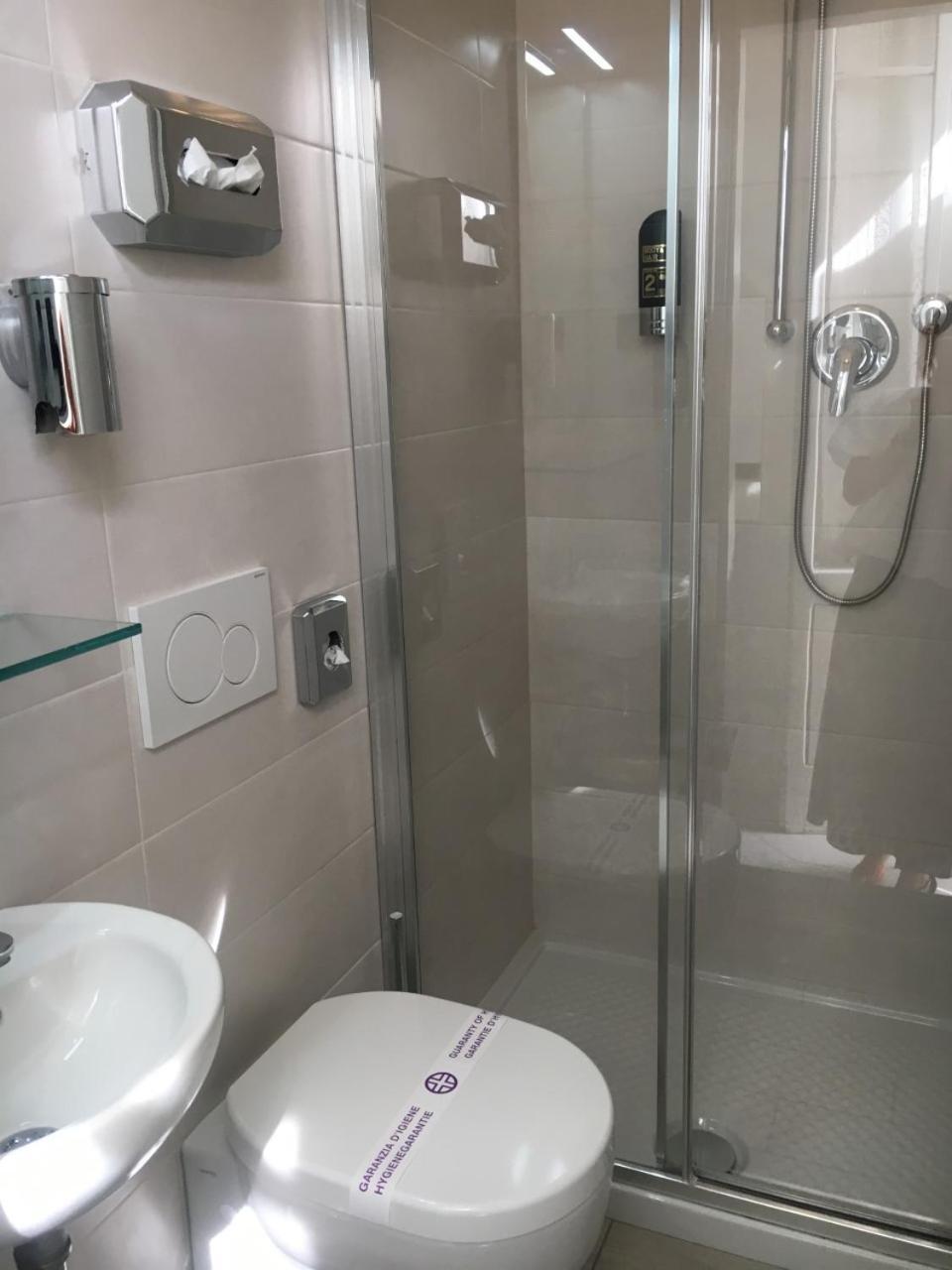 Small Double Room,1633688495:JPEG